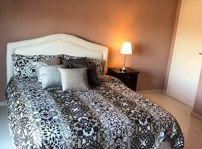 Panoramica 33 Couette-café Salernes